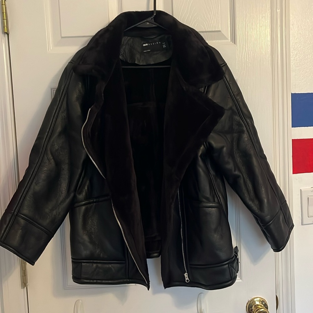 OVERSIZED FAUX LEATHER JACKET